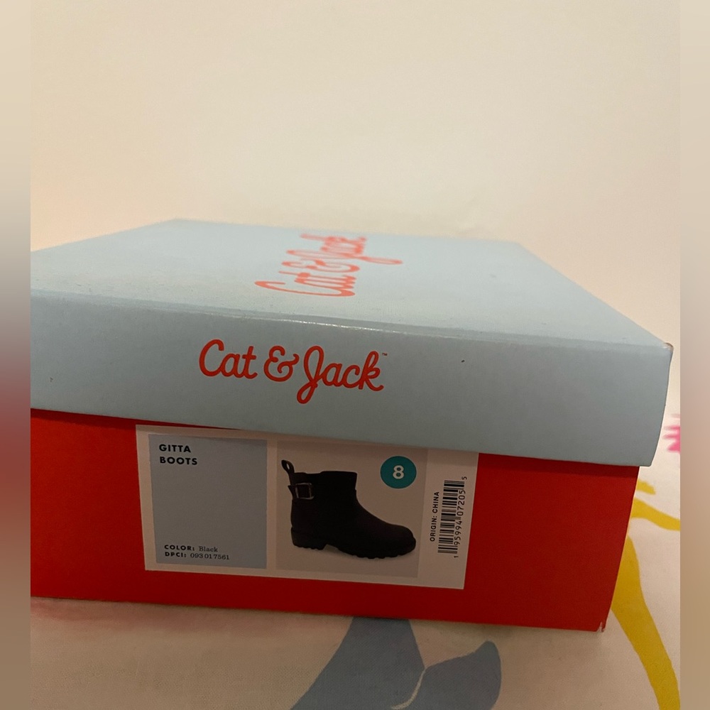 Cat and Jack toddler size 8 Gitta Boots